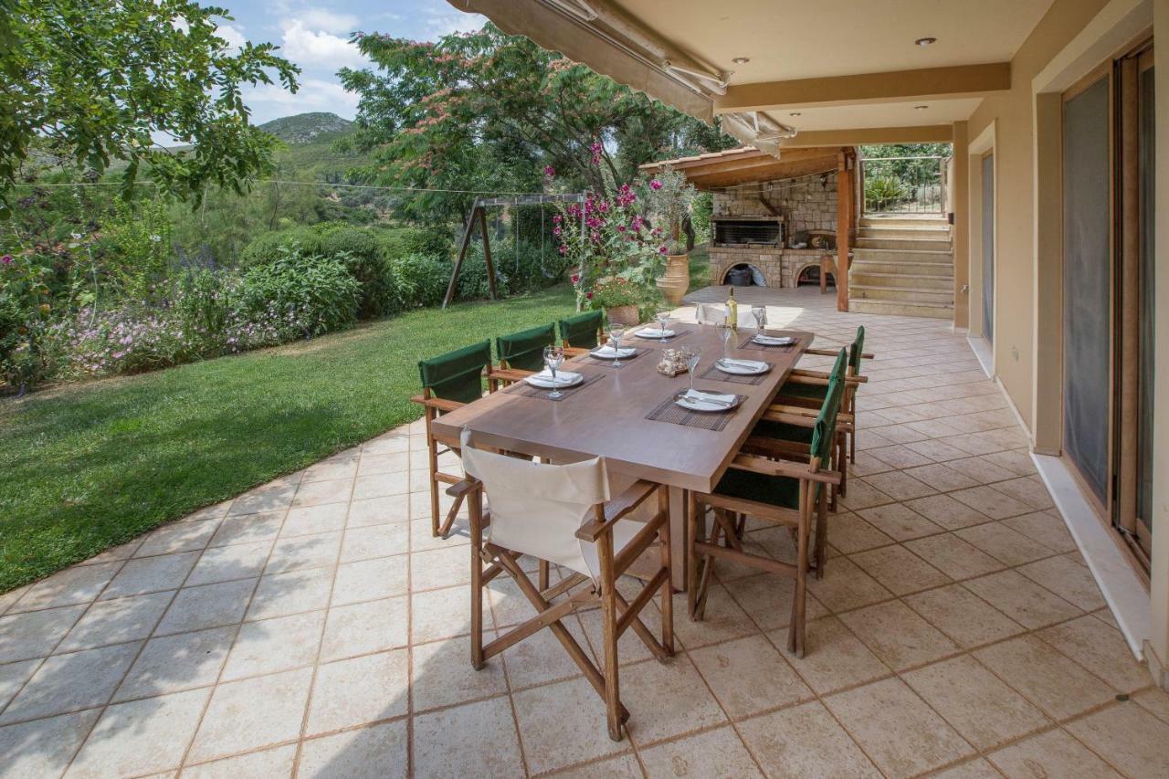 Family Getaway In Marathon By Ghh Villa Exteriör bild