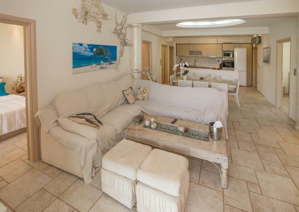 Family Getaway In Marathon By Ghh Villa Exteriör bild